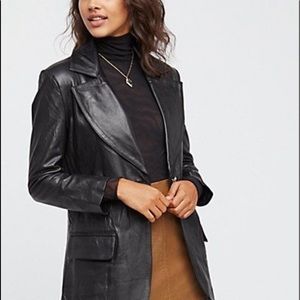 🌸Like NEW Lambskin leather blazer